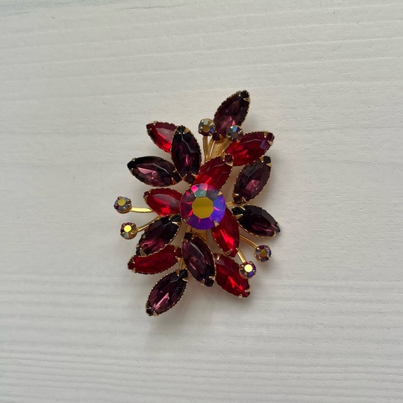 Vintage Ruby Red & Purple Rhinestone Brooch Pin - Picture 1 of 3